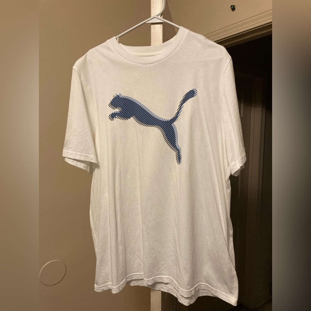 New Puma SE White XL T-Shirt with Blue and Grey Puma Logo